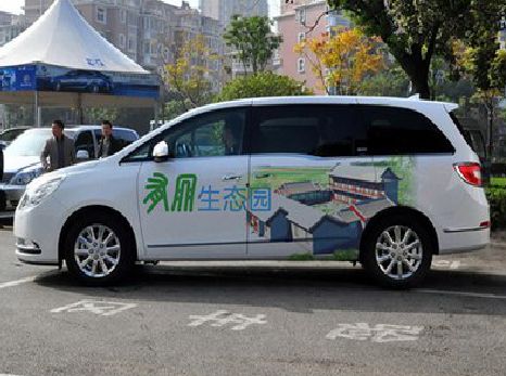 江城户外车贴喷绘如何保持效果?