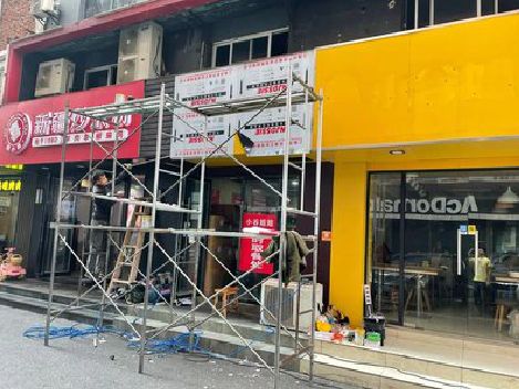 江城制作广告招牌如何避免它发黄？